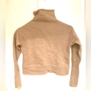Woman’s Wilfred wool sweater with turtle neck NEW